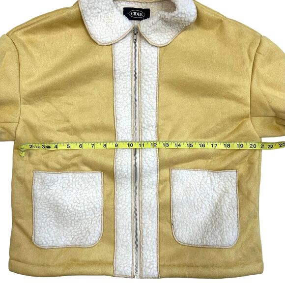 CIDER Faux Sherpa Patchwork Oversized Yellow Jacket - Picture 10 of 12
